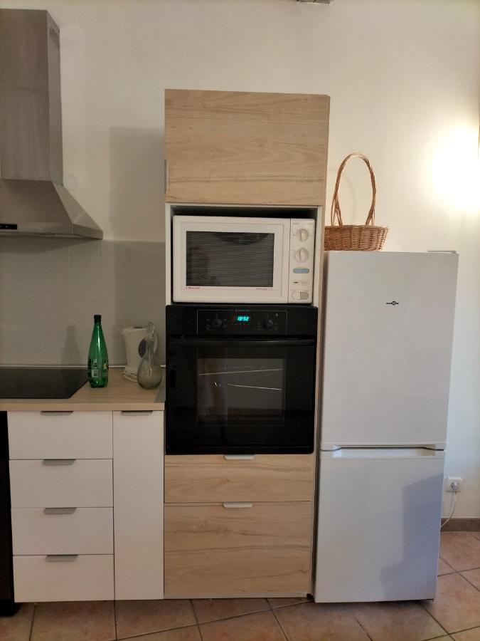 Appartement De Charme Vers-Pont-du-Gard Esterno foto